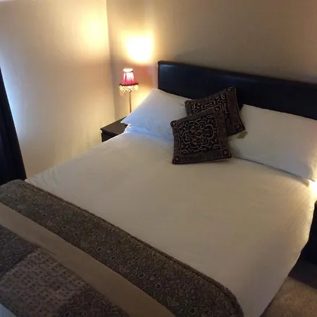 Carolans Court Guesthouse Bed & Breakfast Roscommon