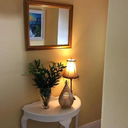 Carolans Court Guesthouse Bed & Breakfast Roscommon